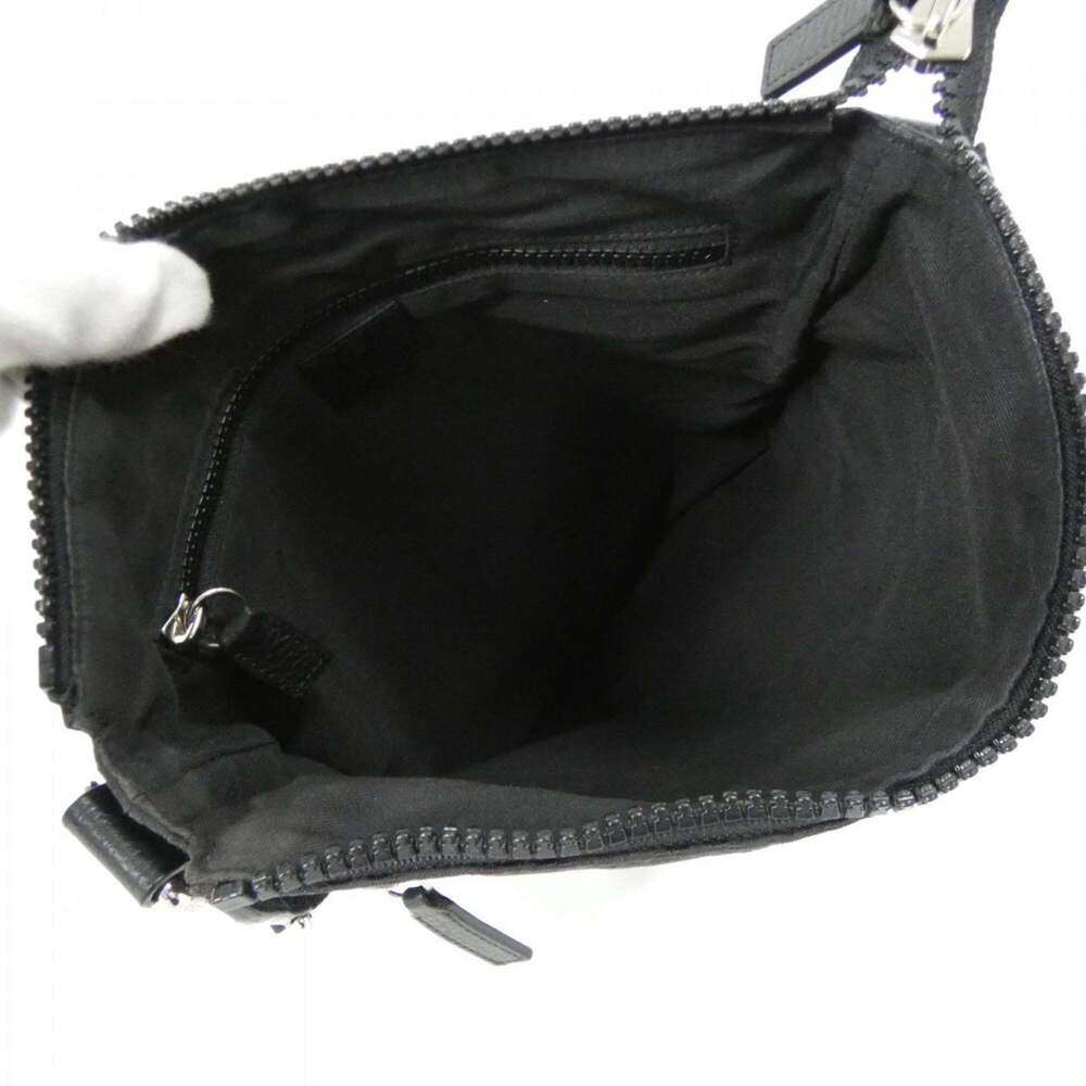 GUCCI Authentic Black Shoulder Bag - Picture 10 of 10